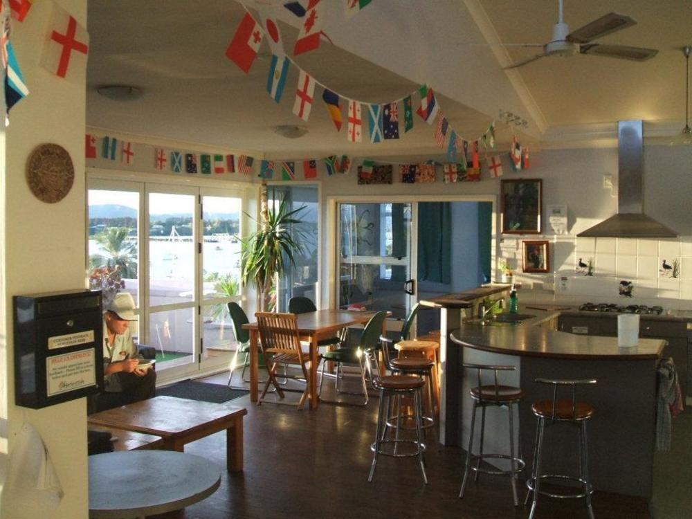 Harbourside City Backpackers Тауранга Экстерьер фото