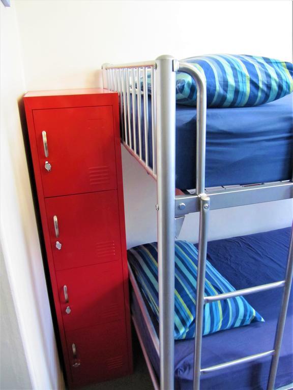 Harbourside City Backpackers Тауранга Экстерьер фото