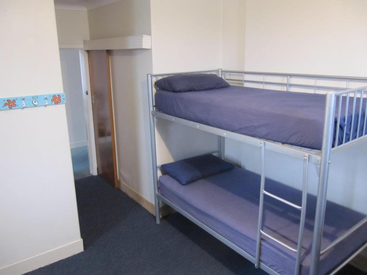 Harbourside City Backpackers Тауранга Экстерьер фото